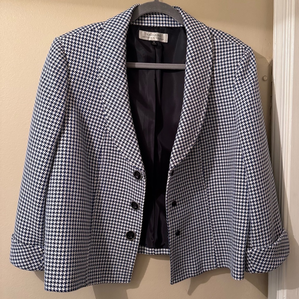 Tahari Houndstooth Jacket